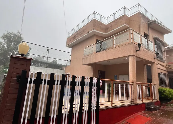 Royal Villa 1 - Luxurious 2Bhk Villa With Big Pvt Swimming Pool - Lonavala